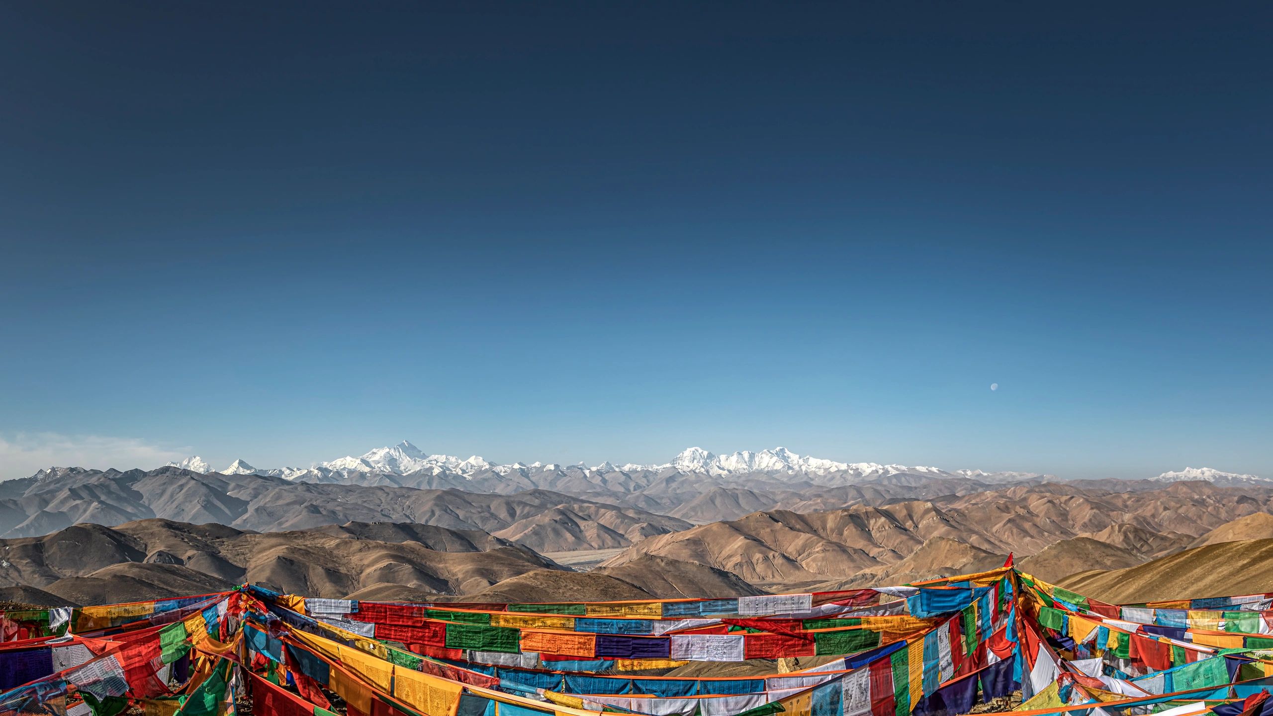 Panoramic Himalayan peaks
